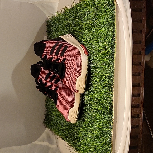 Kids hot pink and black Neo - Picture 1 of 3